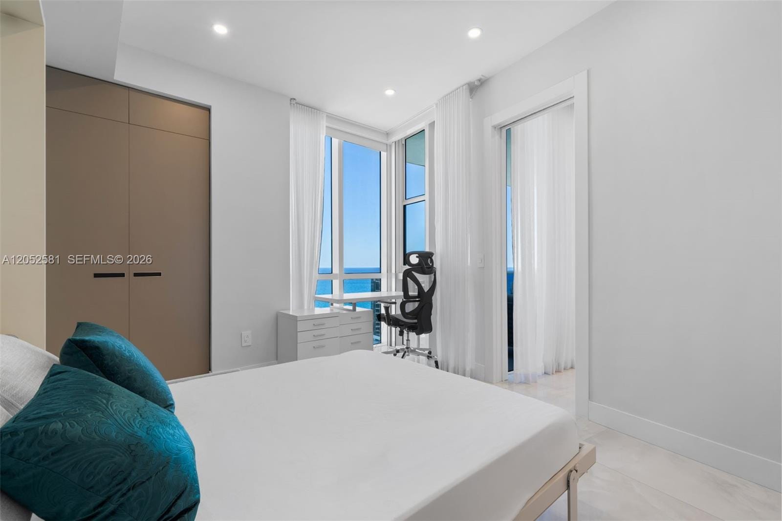 18201 Collins Avenue 4606, Sunny Isles Beach, FL 33160 photo 21