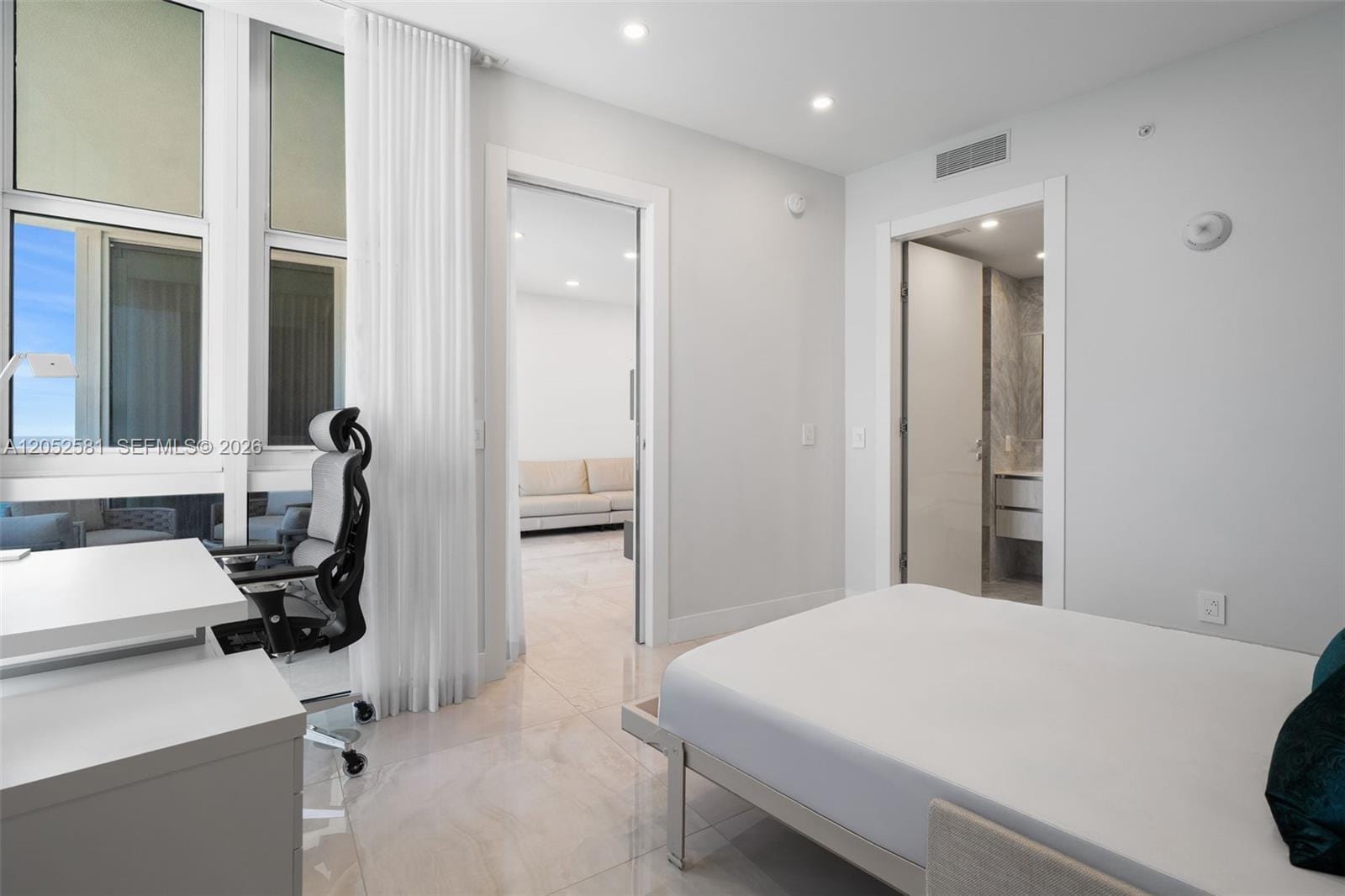 18201 Collins Avenue 4606, Sunny Isles Beach, FL 33160 photo 22