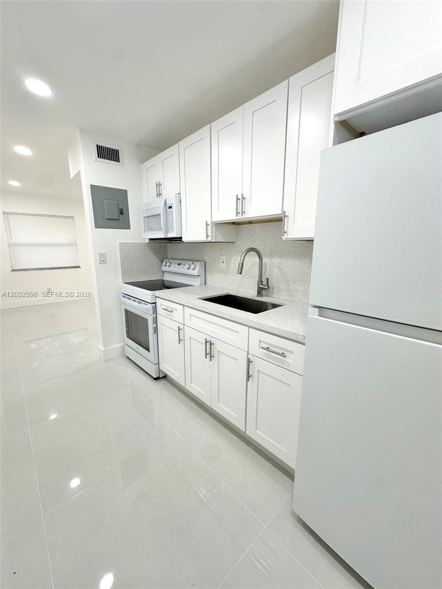 417 NW 7th Terrace 2, Fort Lauderdale, FL 33311 photo 2