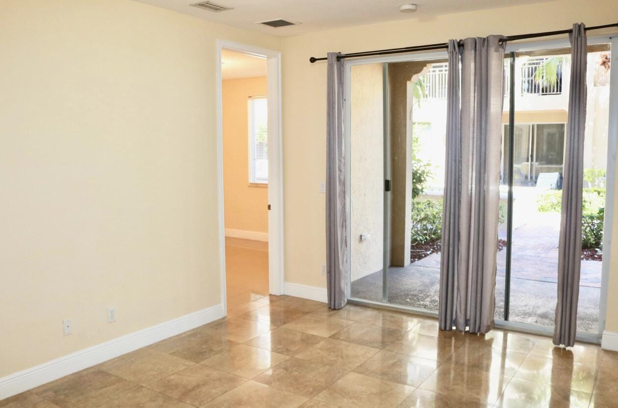 3042 WATERSIDE Circle — photo 12