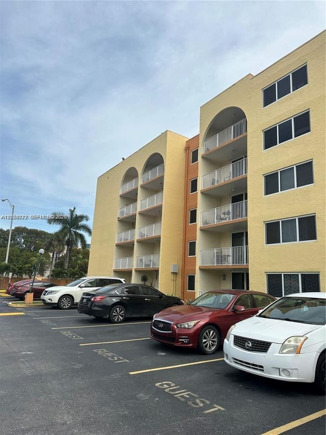 6970 NW 186th Street 3-502, Hialeah, FL 33015