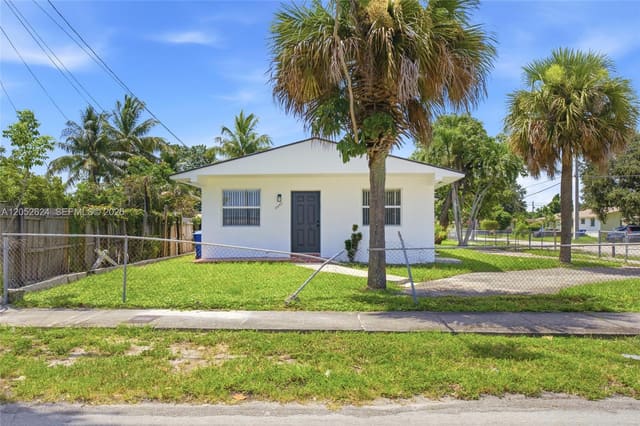 10841 NW 8th Avenue, Miami, FL 33168