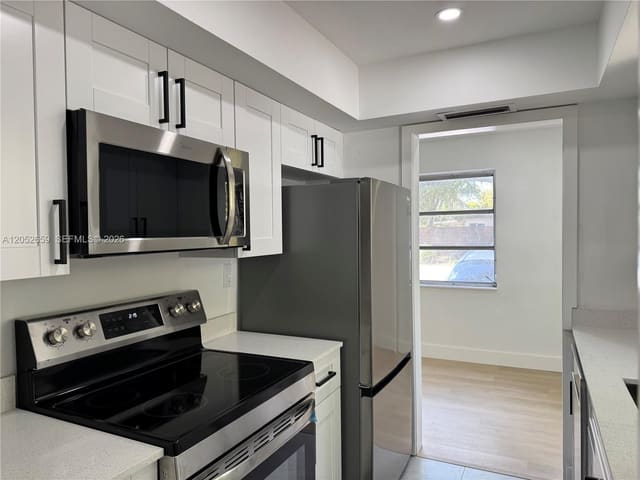 890 SW 28th Street 1, Fort Lauderdale, FL 33315