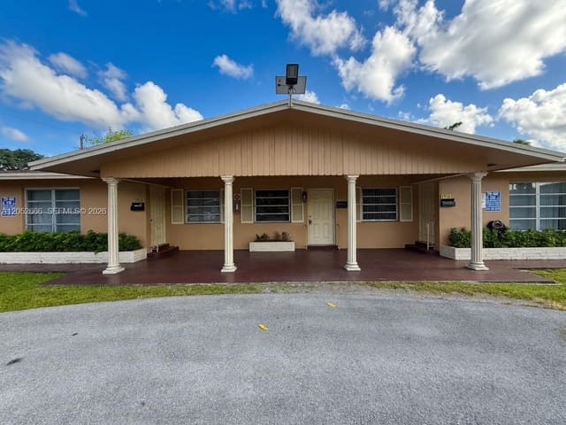 1904 SW 2nd Street 1912, Fort Lauderdale, FL 33312