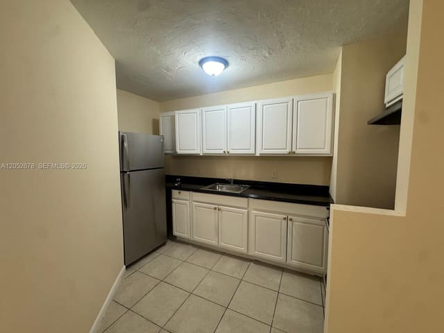 1200 NW 9th Street B, Fort Lauderdale, FL 33311