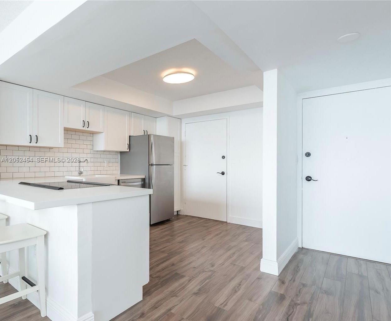 1301 NE Miami Gardens Drive 1522W — photo 3