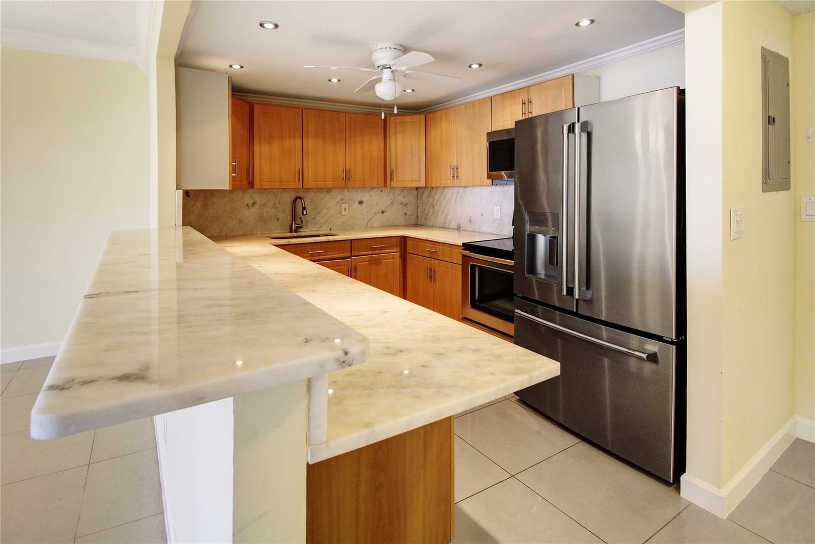 2500 PARKVIEW Drive 1710 — photo 12