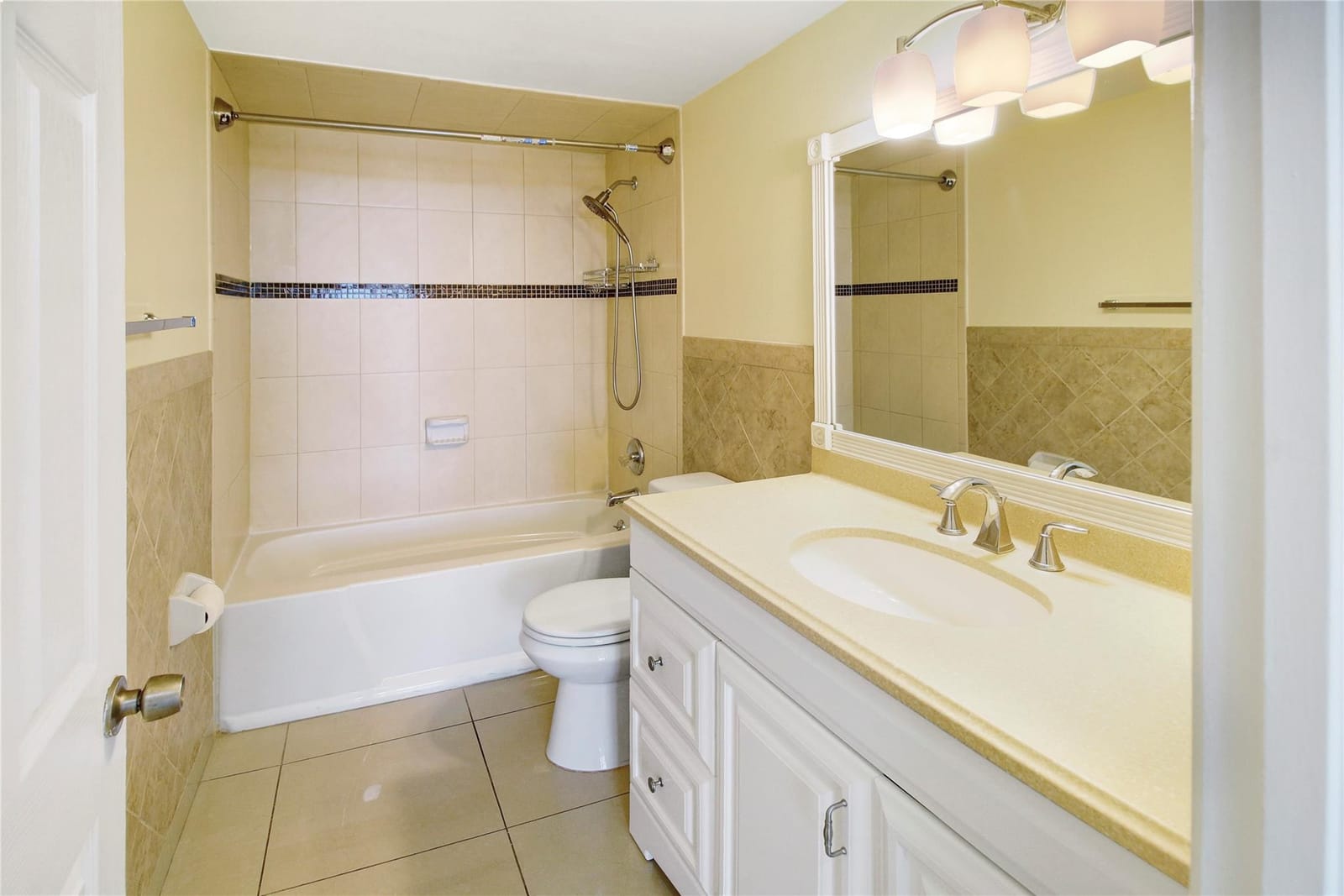 2500 PARKVIEW Drive 1710, Hallandale Beach, FL 33009 photo 15