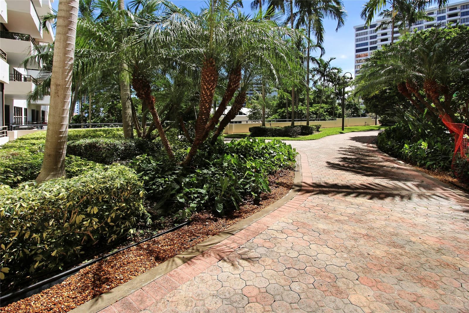 2500 PARKVIEW Drive 1710, Hallandale Beach, FL 33009 photo 30