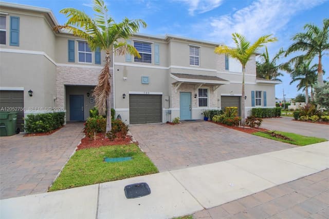 789 SE 16th Court, Homestead, FL 33034