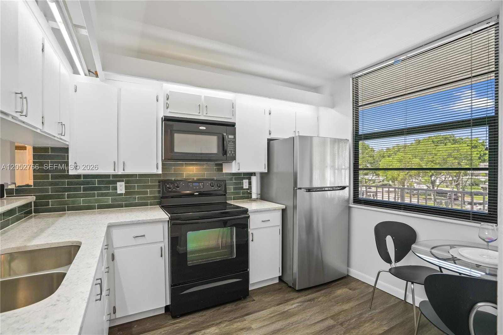 3516 Whitehall Drive 301 — photo 6