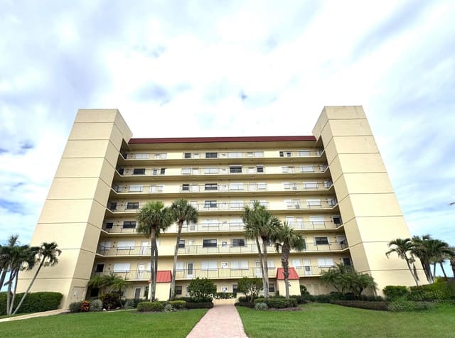 7420 S Ocean Drive 313, Sand Dollar Villas Condominium C, Jensen Beach, FL