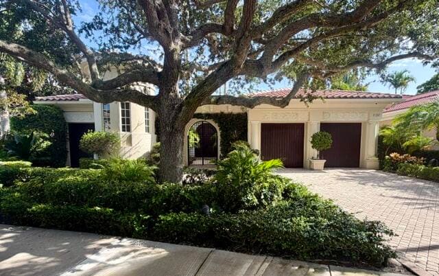 11207 ORANGE HIBISCUS Lane, sold in Old Palm 2, Palm Beach Gardens, FL