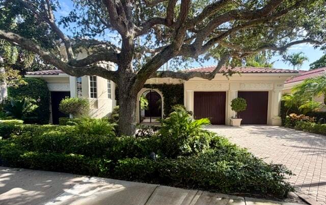 Sold home at 11207 ORANGE HIBISCUS Lane, Palm Beach Gardens, FL 33418