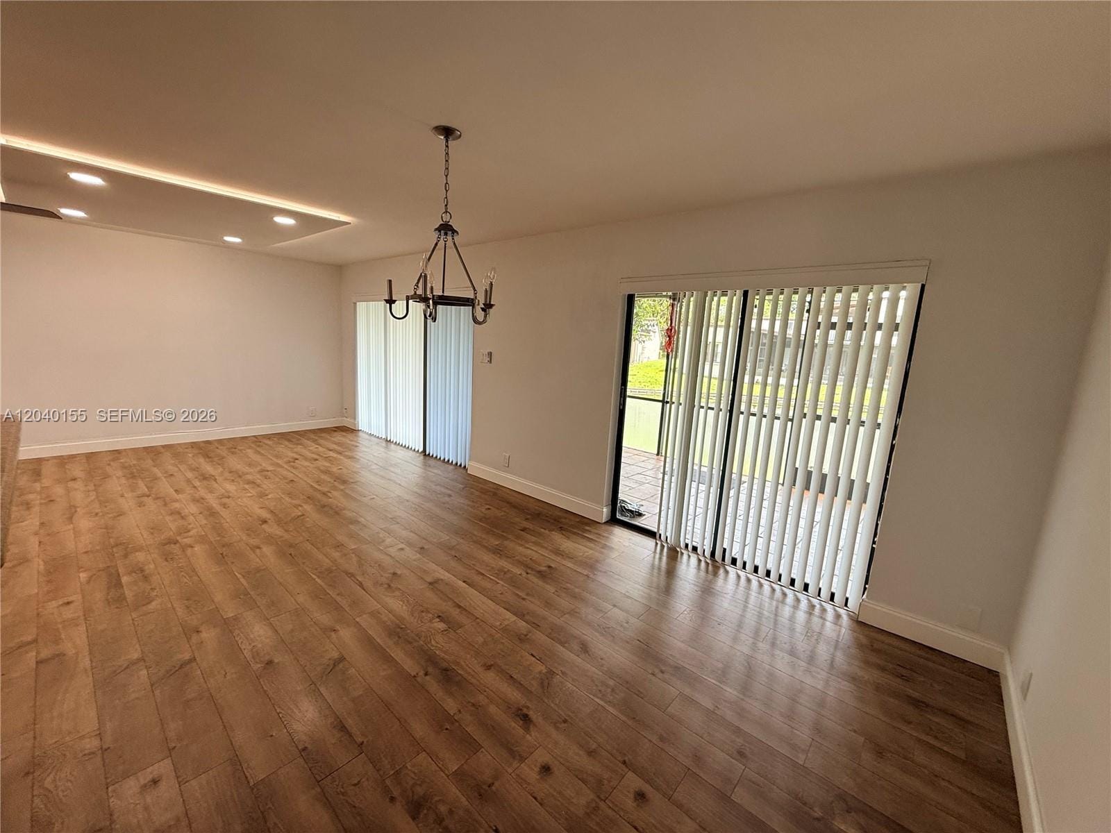 9717 N New River Canal Road 406 — photo 5