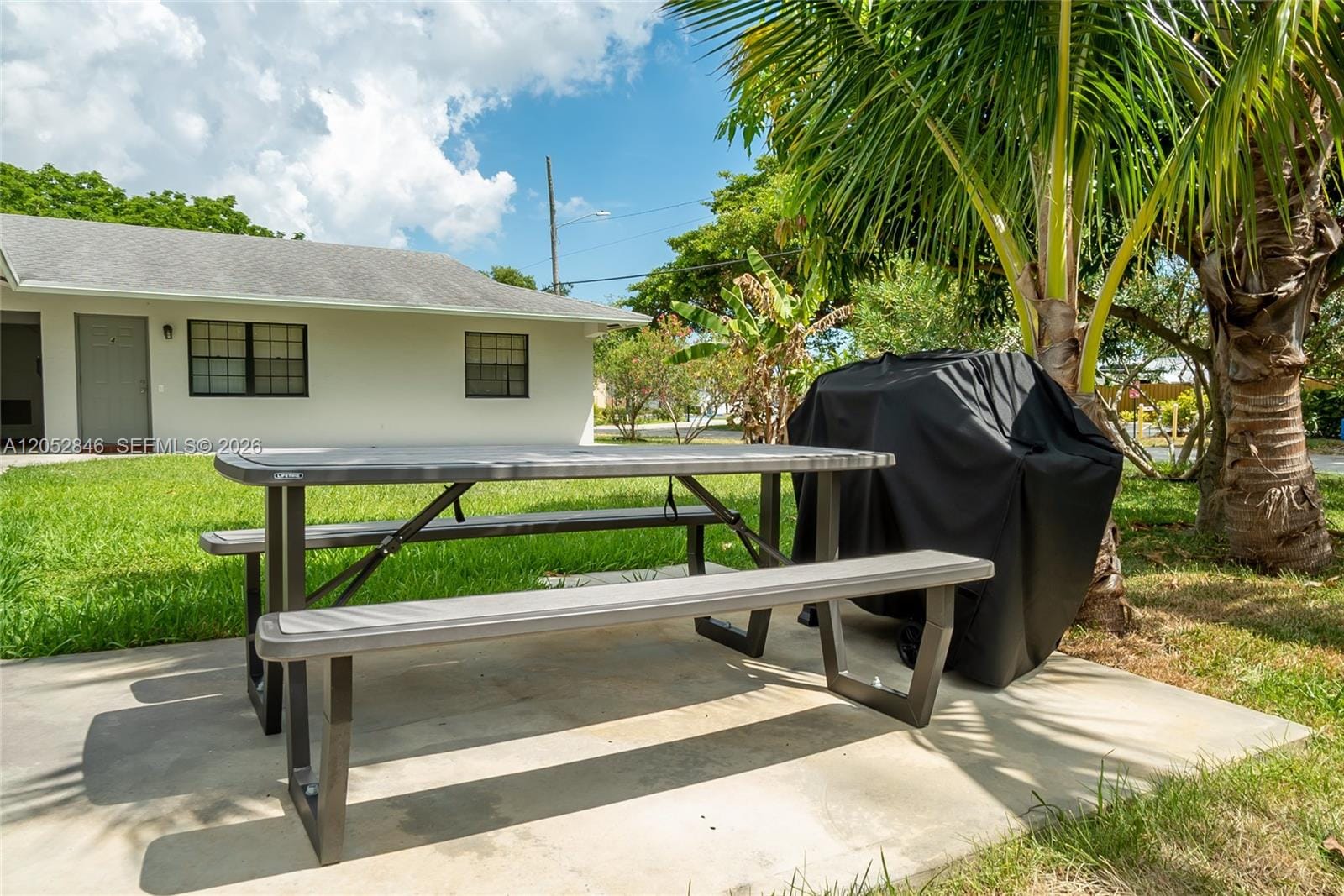 1099 NE 35th Street, Oakland Park, FL 33334 photo 3