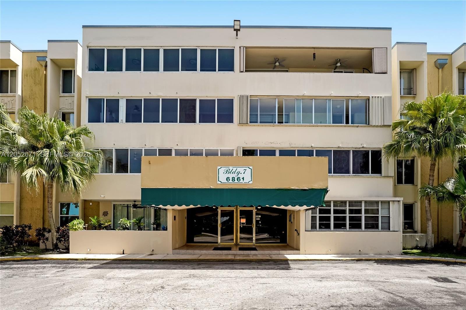 6861 SW 147th Avenue 3G, Miami, FL 33193