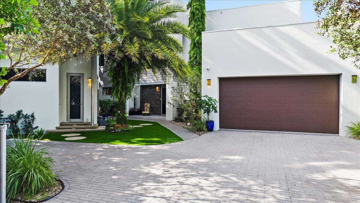 1304 SW 9th Street — photo 3