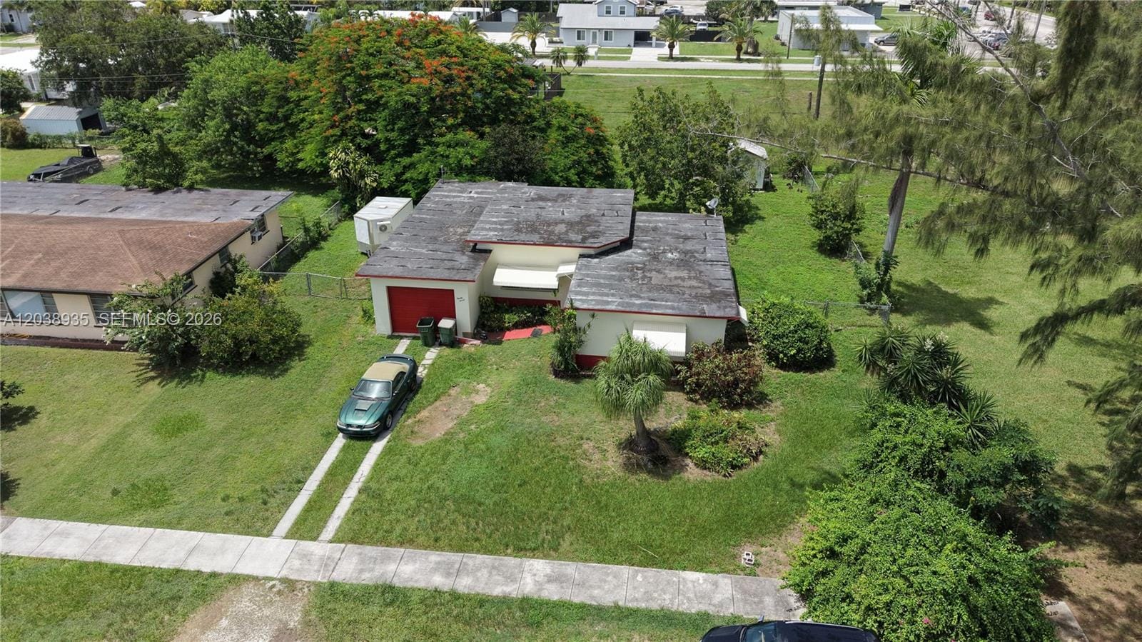 27 NW 18th Street — photo 4