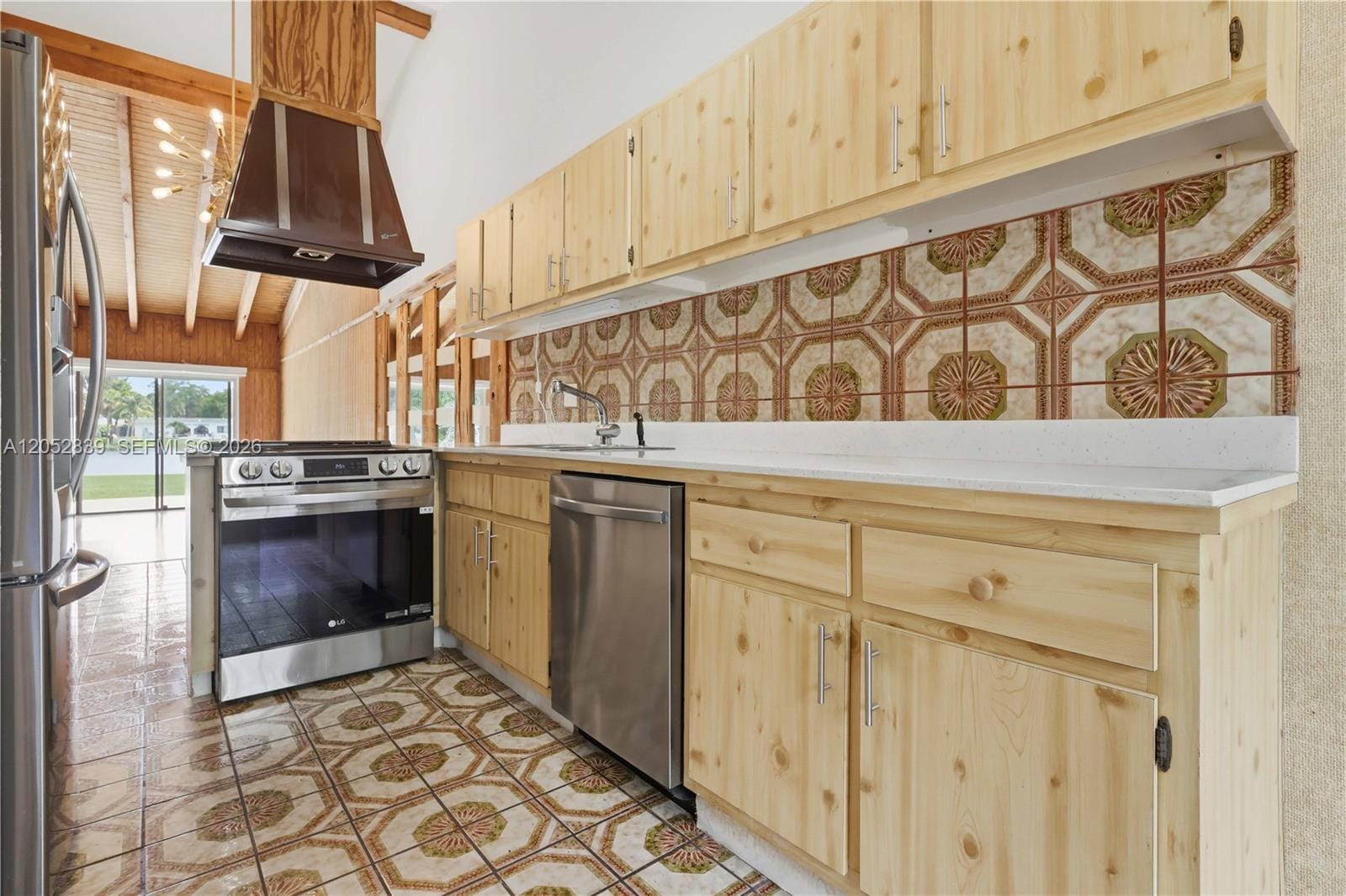 10680 Cherry Avenue — photo 4