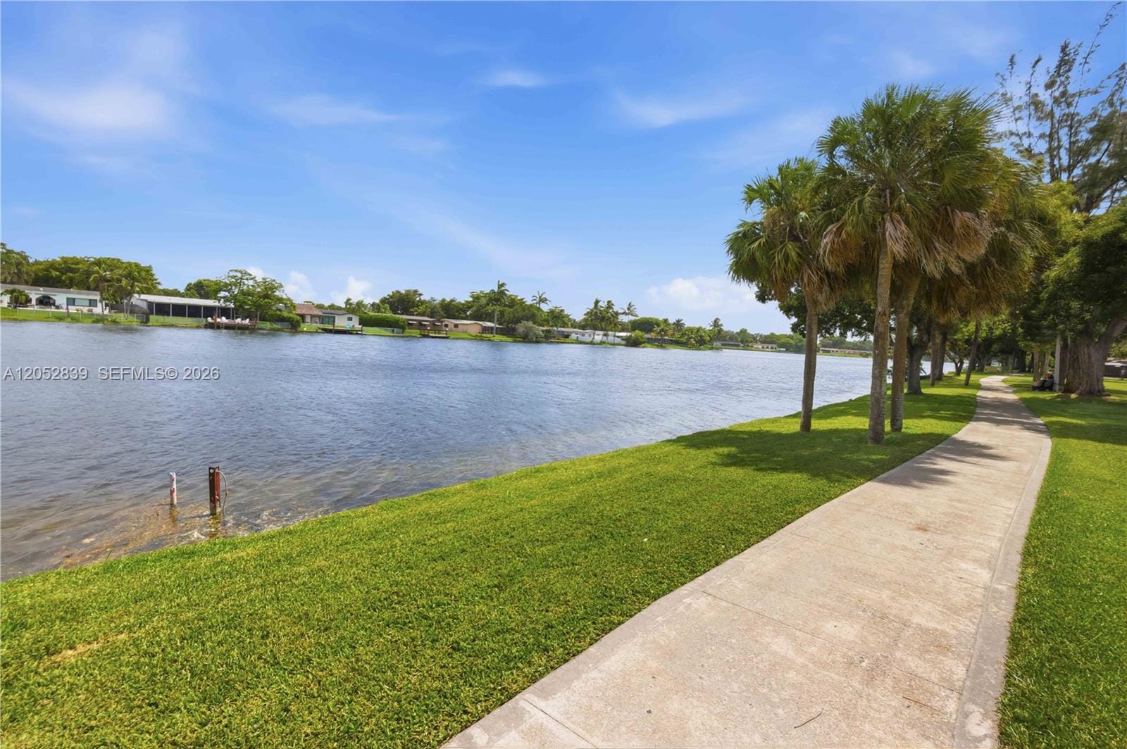 10680 Cherry Avenue, Pembroke Pines, FL 33026 photo 20