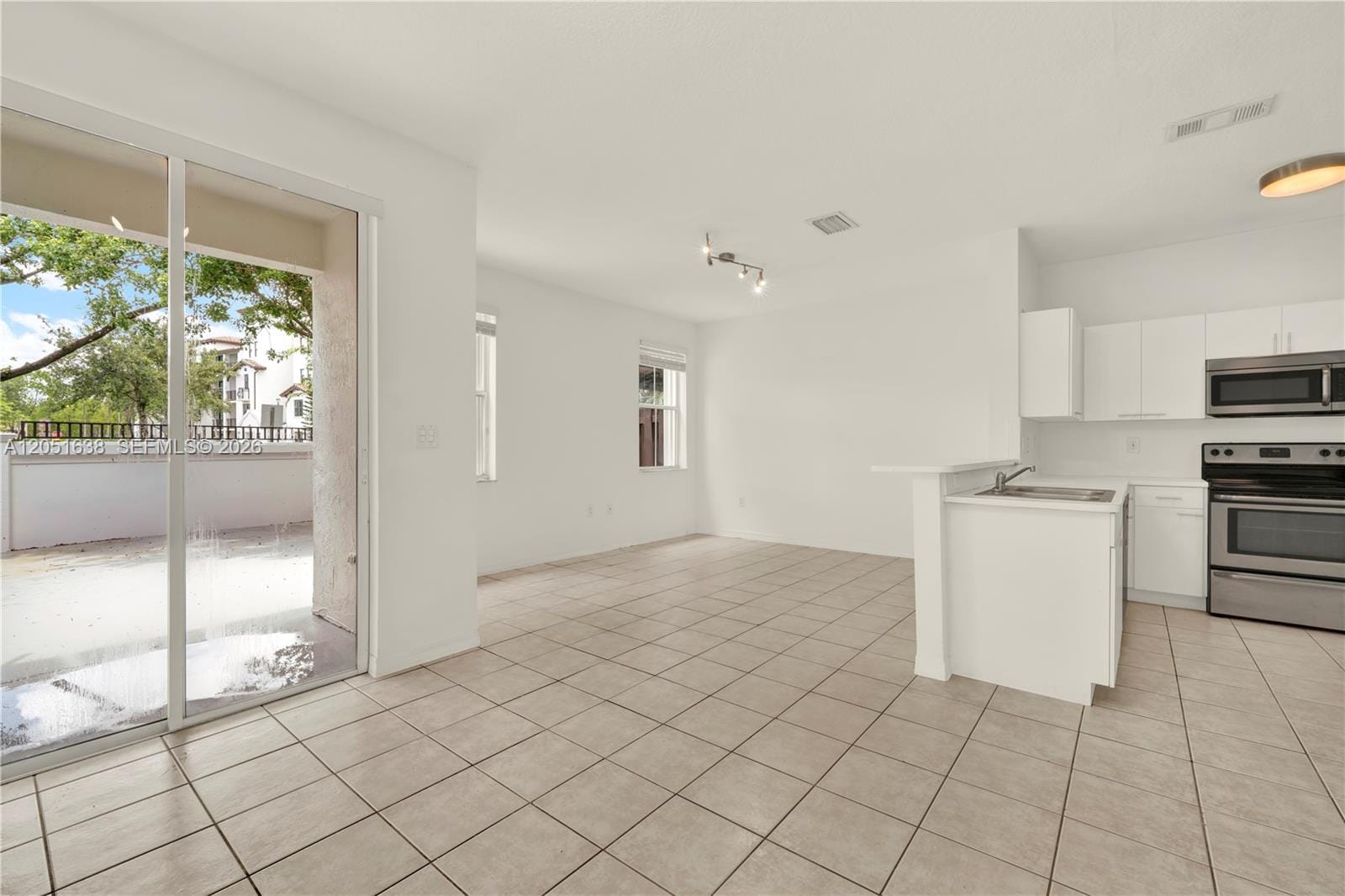 11416 NW 43rd Terrace, Doral, FL 33178 photo 17