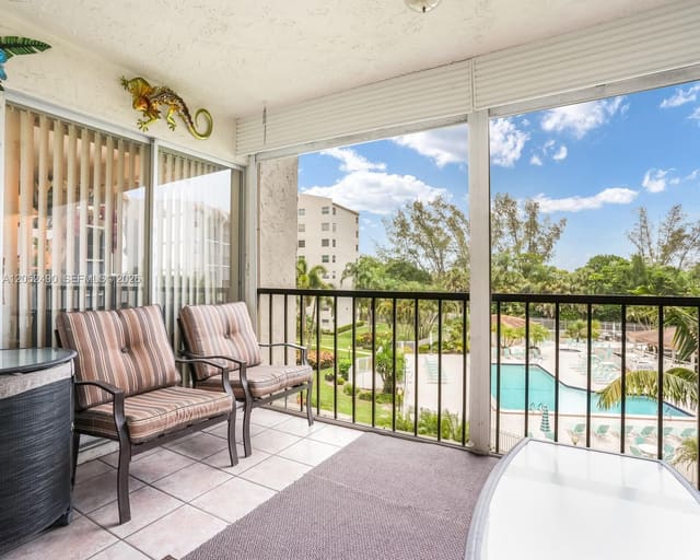 3930 Inverrary Boulevard 406-D, 18th Hole At Inverrary, Lauderhill, FL
