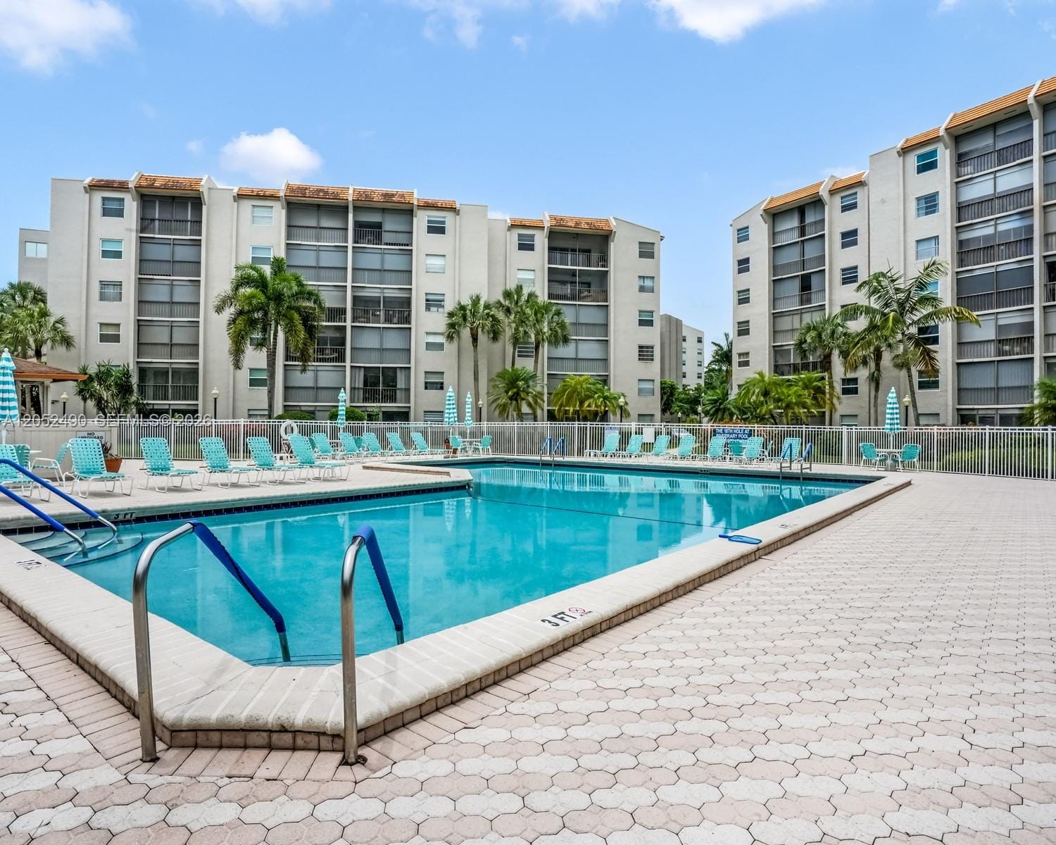 3930 Inverrary Boulevard 406-D — photo 8