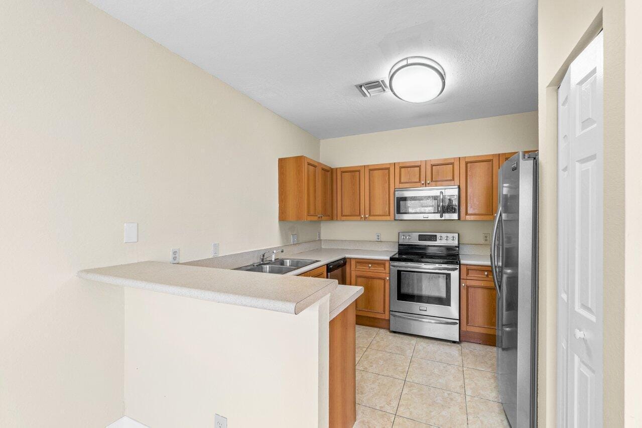 809 TALIA Circle E 809 — photo 5