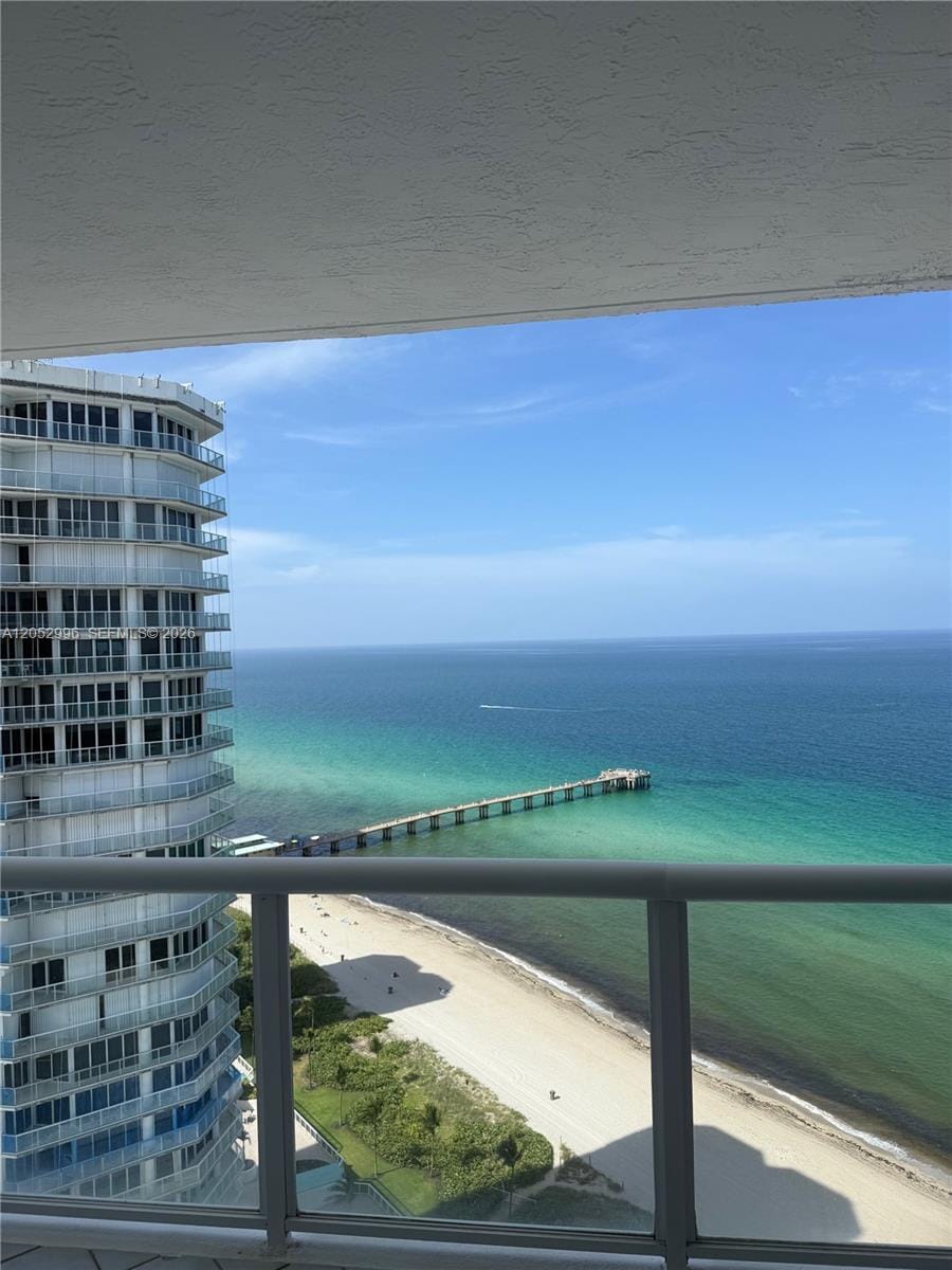 16425 Collins Avenue 2415, Sunny Isles Beach, FL 33160