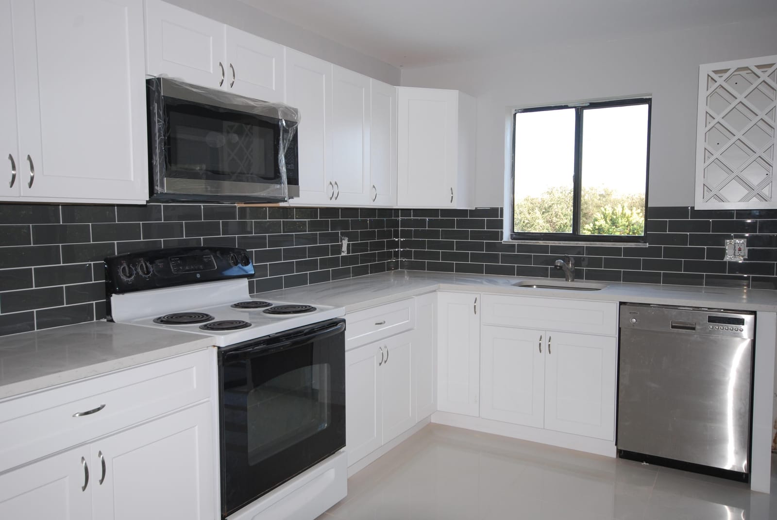 5917 Via Vermilya 308 — photo 2