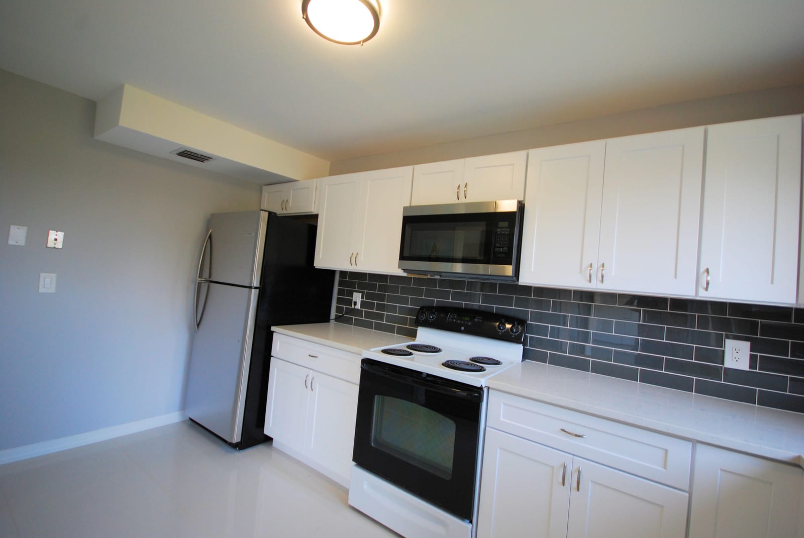 5917 Via Vermilya 308 — photo 3
