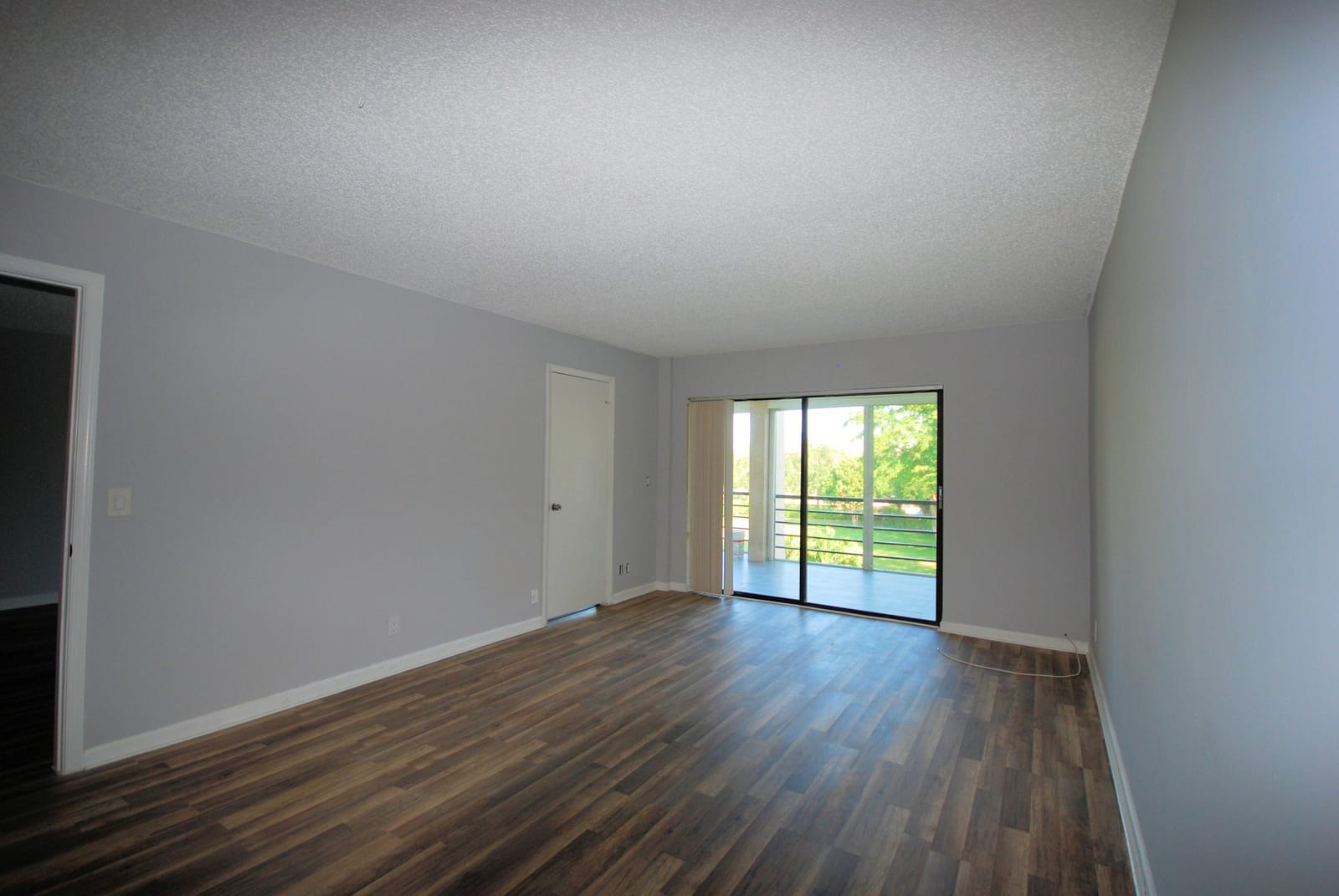 5917 Via Vermilya 308 — photo 4