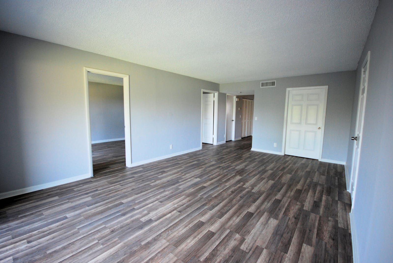 5917 Via Vermilya 308 — photo 10