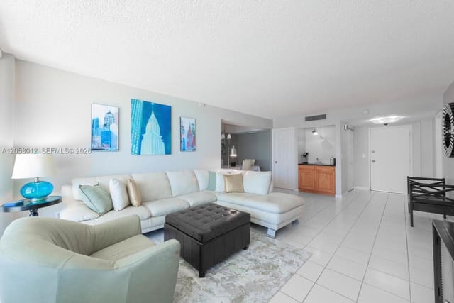 3590 S Ocean Boulevard 707, South Palm Beach, FL 33480