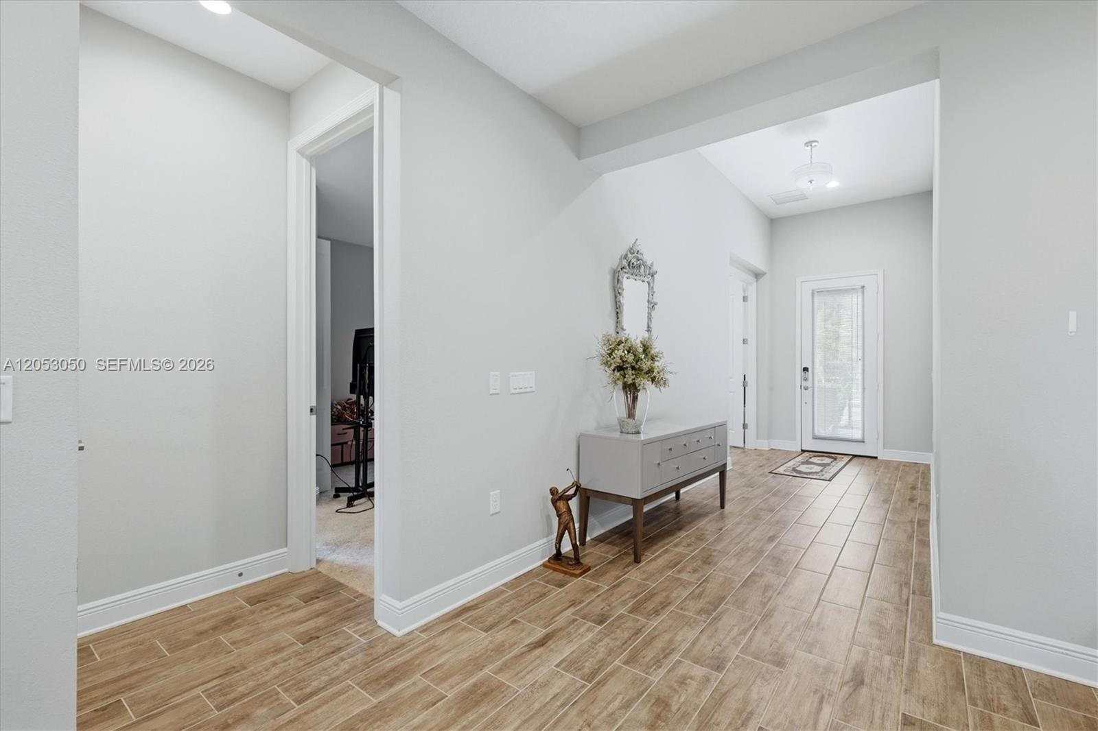 1109 Thornbury Drive — photo 9
