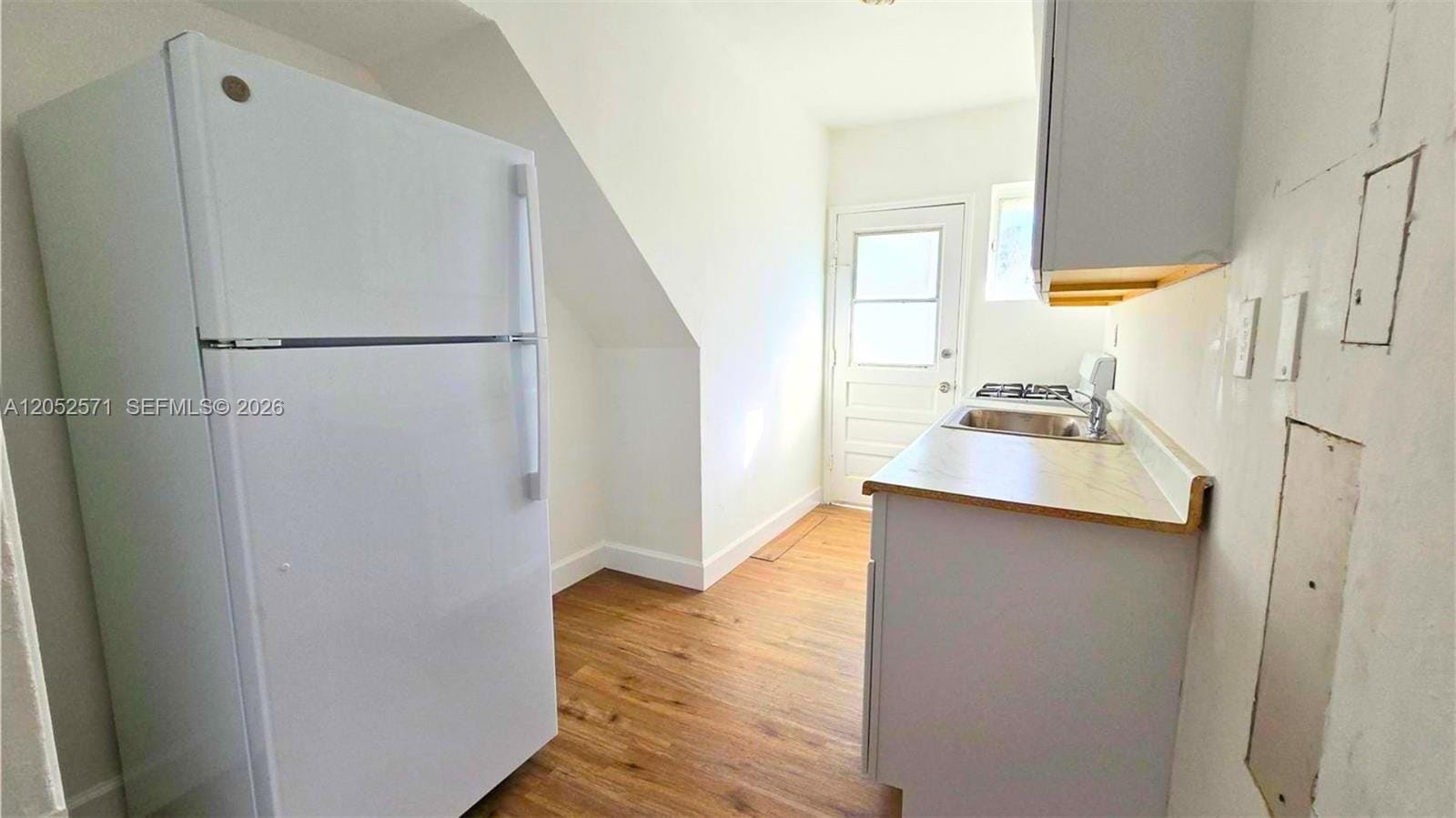 660 84th Street 39 — photo 2