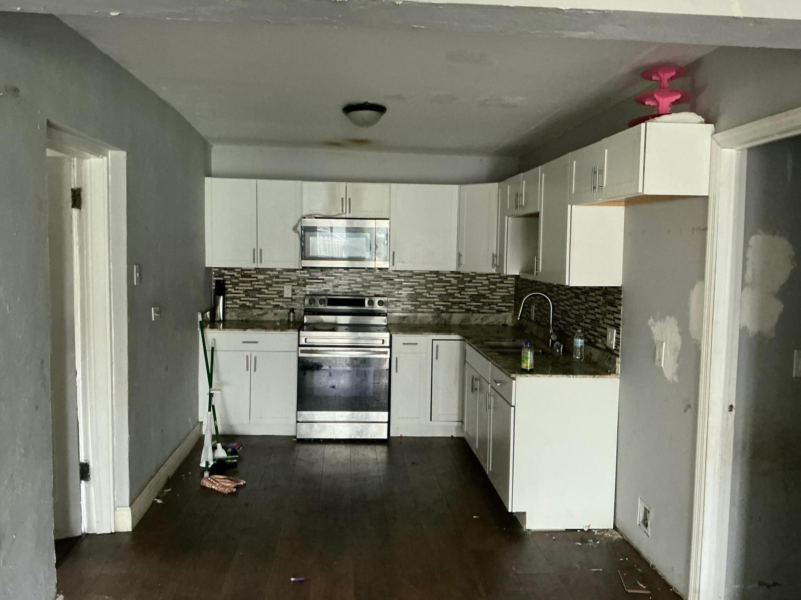 5207 Fletcher Street — photo 9
