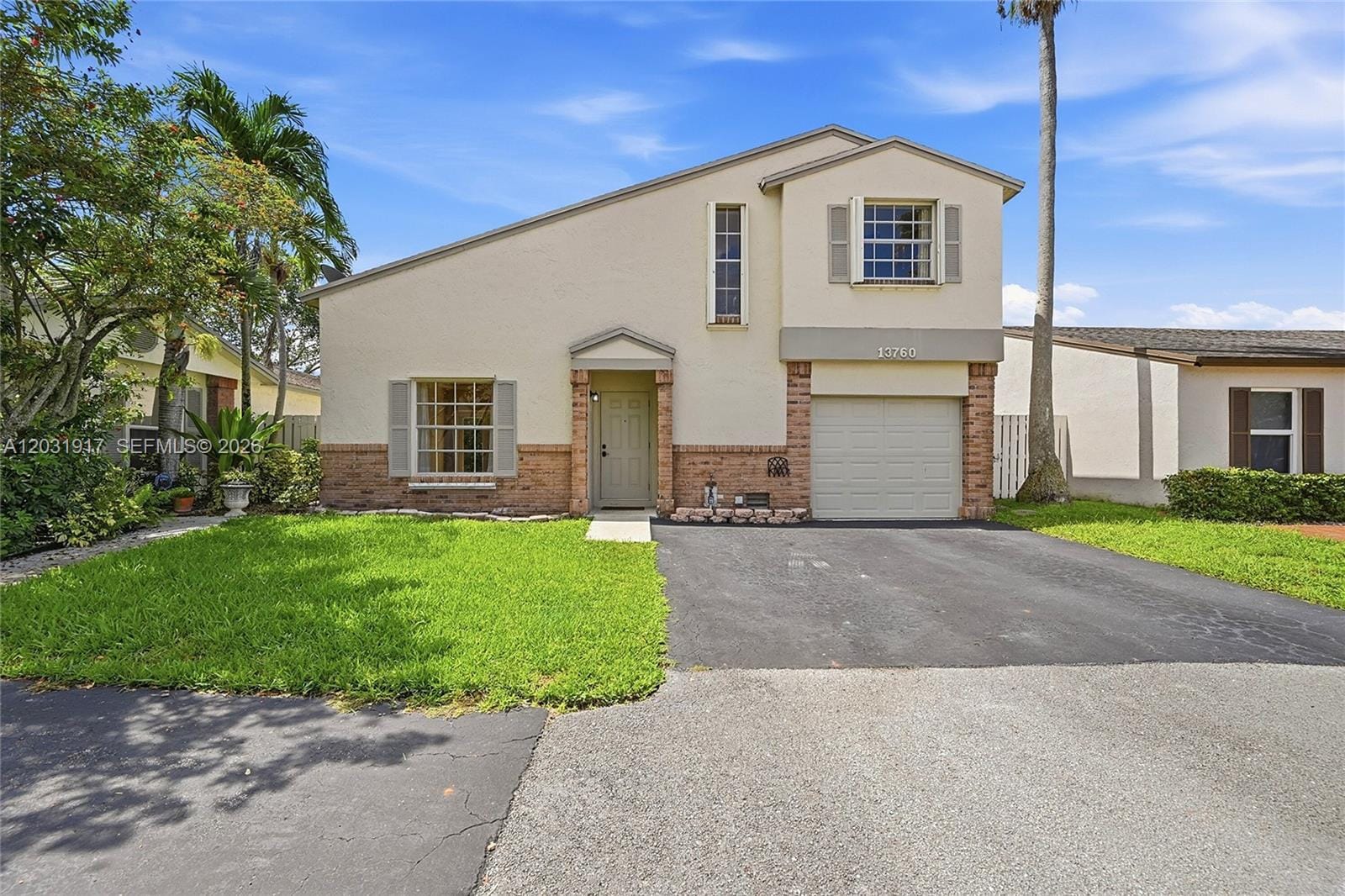 Pending home at 13760 Cumberland Place, Davie, FL 33325