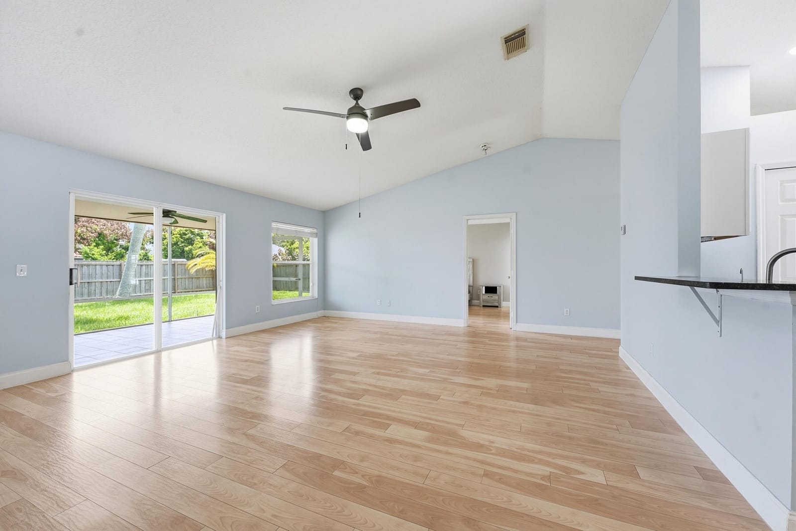 292 SW Pagoda Terrace — photo 7