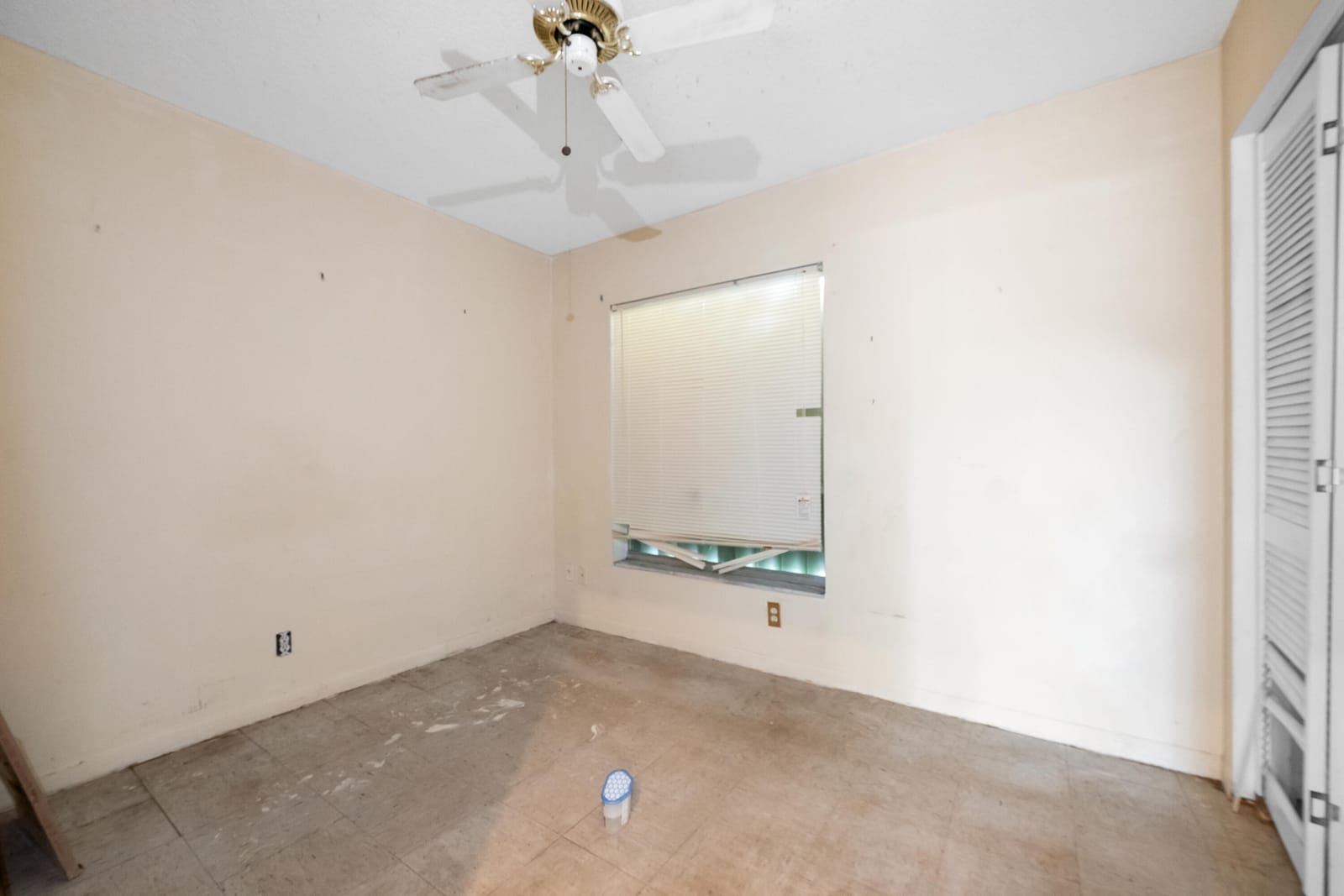 8210 SW 4TH Place, North Lauderdale, FL 33068 photo 8