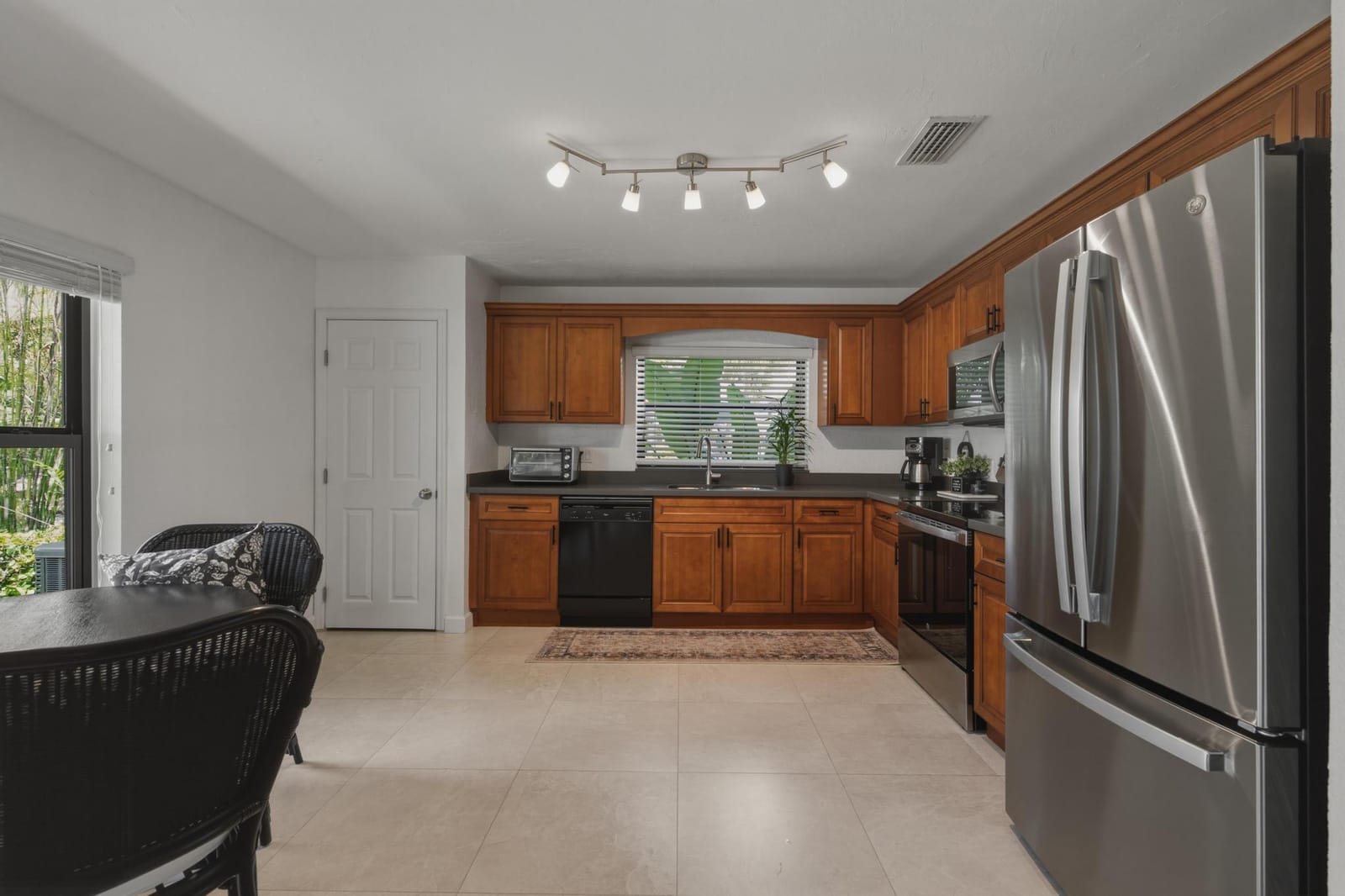9014 Vineyard Lake Drive, Plantation, FL 33324 photo 4