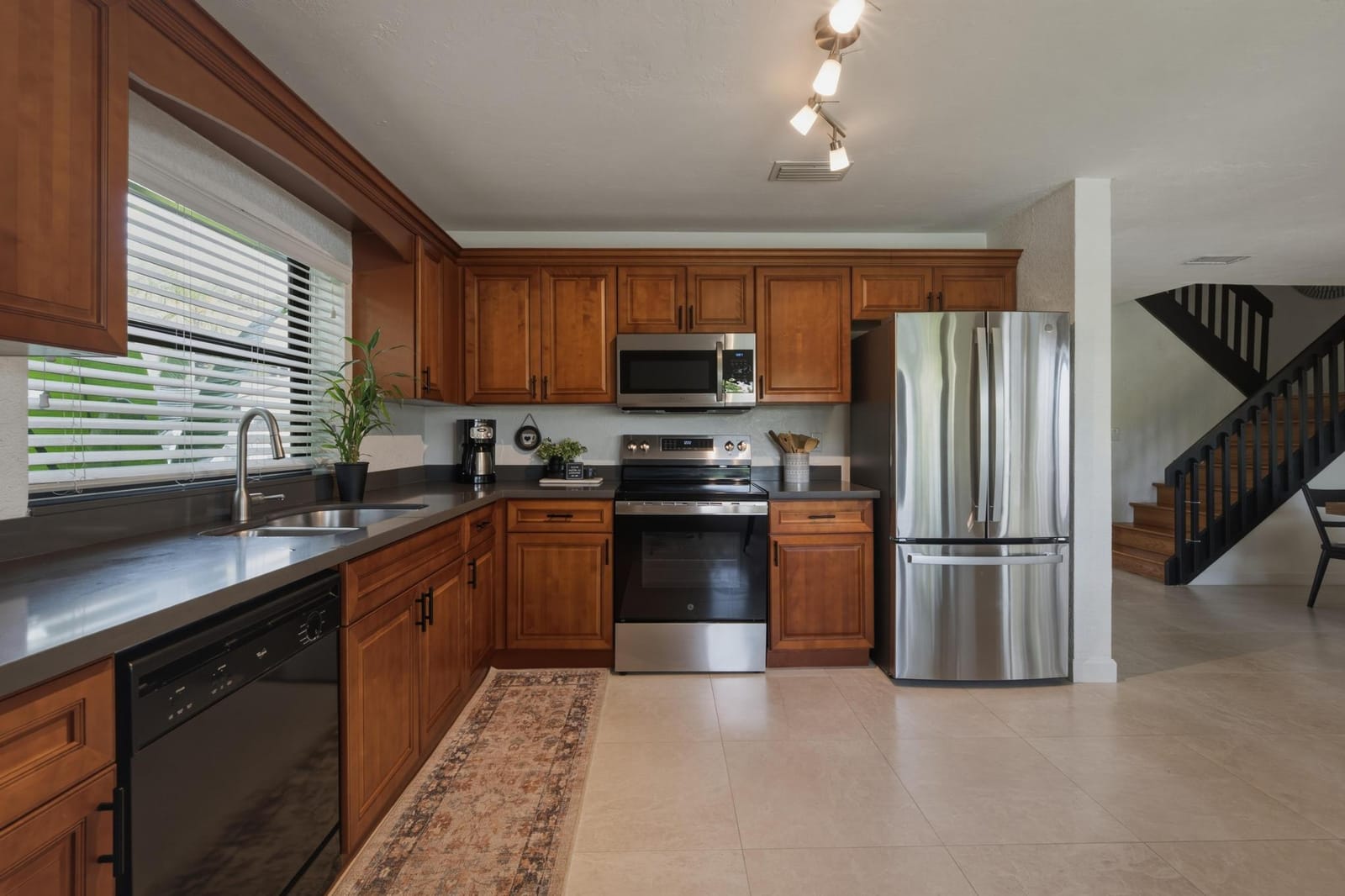 9014 Vineyard Lake Drive, Plantation, FL 33324 photo 9