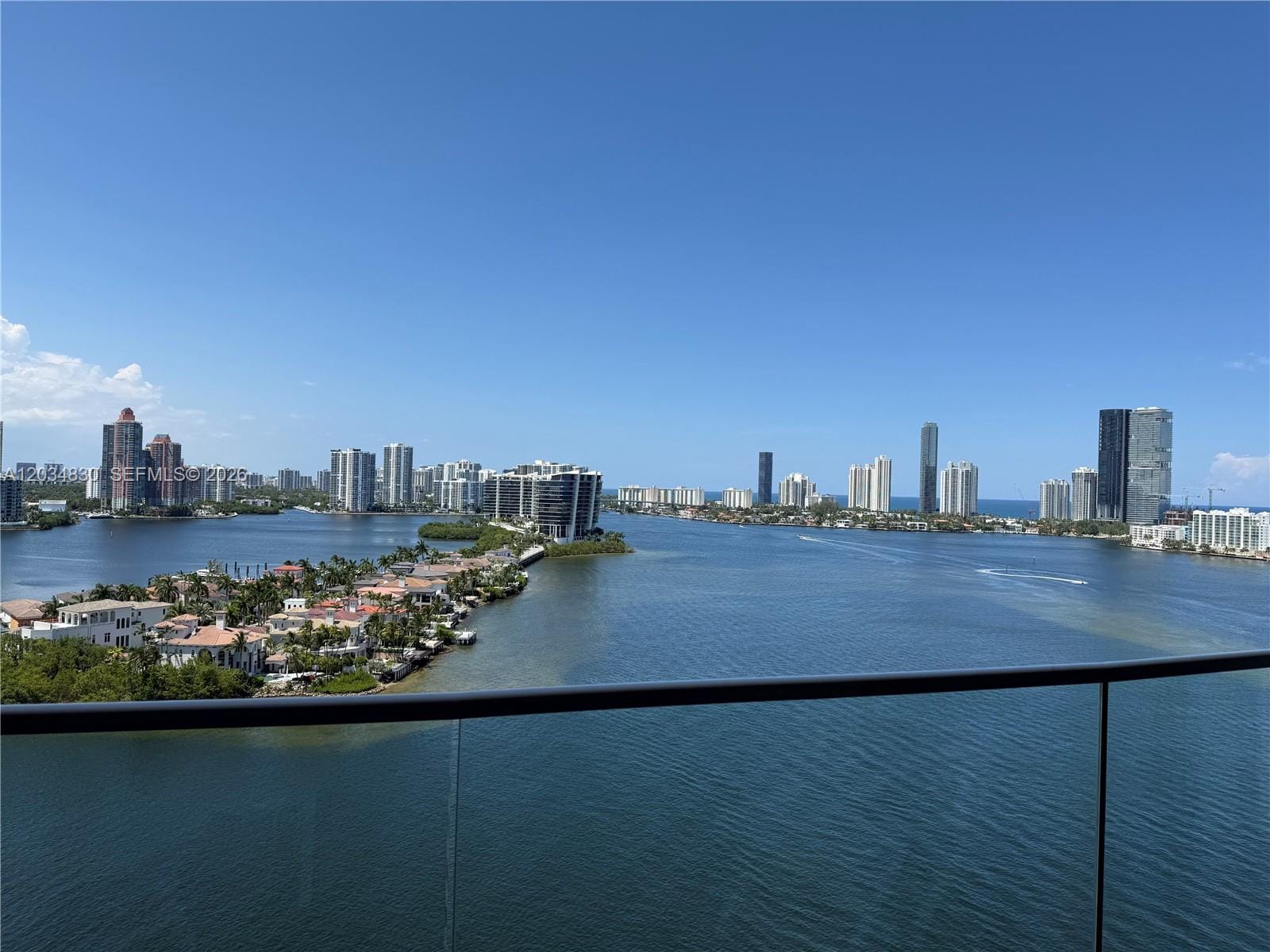 Pending home at 2800 Island Boulevard 1803, Aventura, FL 33160