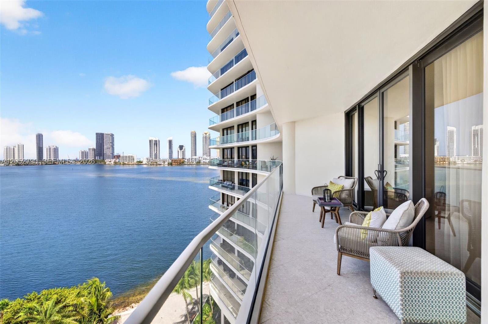 2800 Island Boulevard 904, Aventura, FL 33160 photo 13