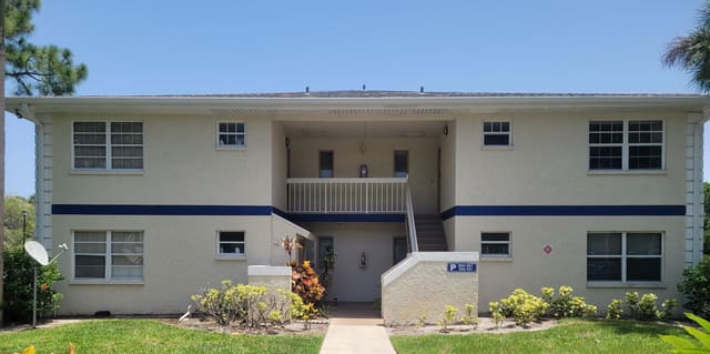 1522 SE Royal Green Circle 201, FL 34952
