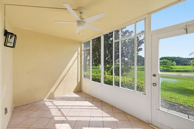 2805 CASITA Way 112, Delray Beach, FL 33445