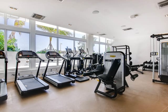 401 N Birch Road 409, Fort Lauderdale, FL 33304
