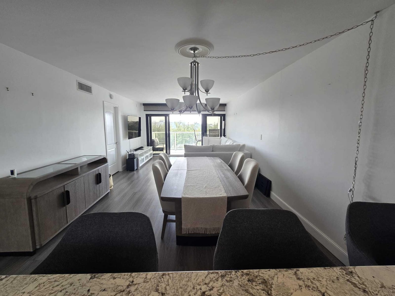 1401 N Riverside Drive 805 — photo 11