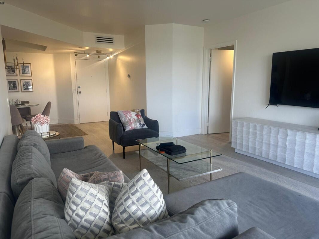 3640 Yacht Club Drive 1403 — photo 6